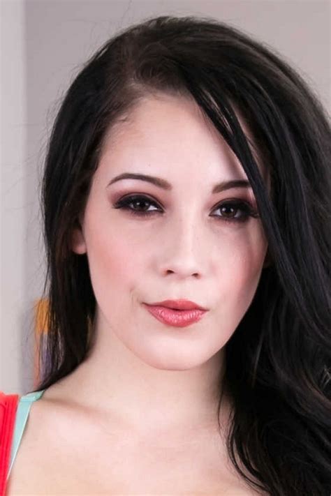 noelle easton bio|Noelle Easton Wiki/Bio, Age, Photos, Ethnicity.